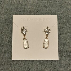 Olive and Piper Gold Tuyet Drops